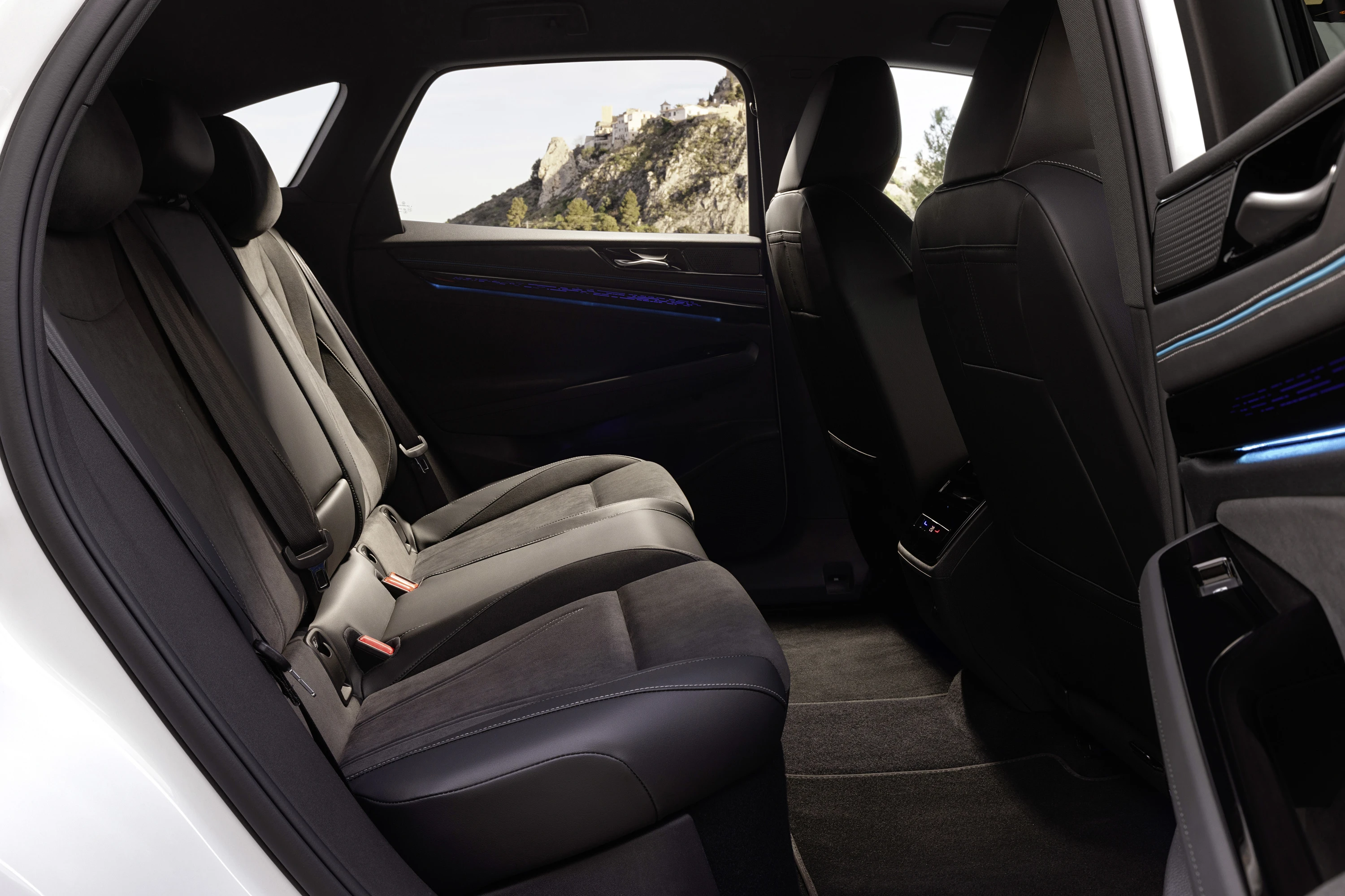 Volkswagen ID.7 Pro S secondrowseats view