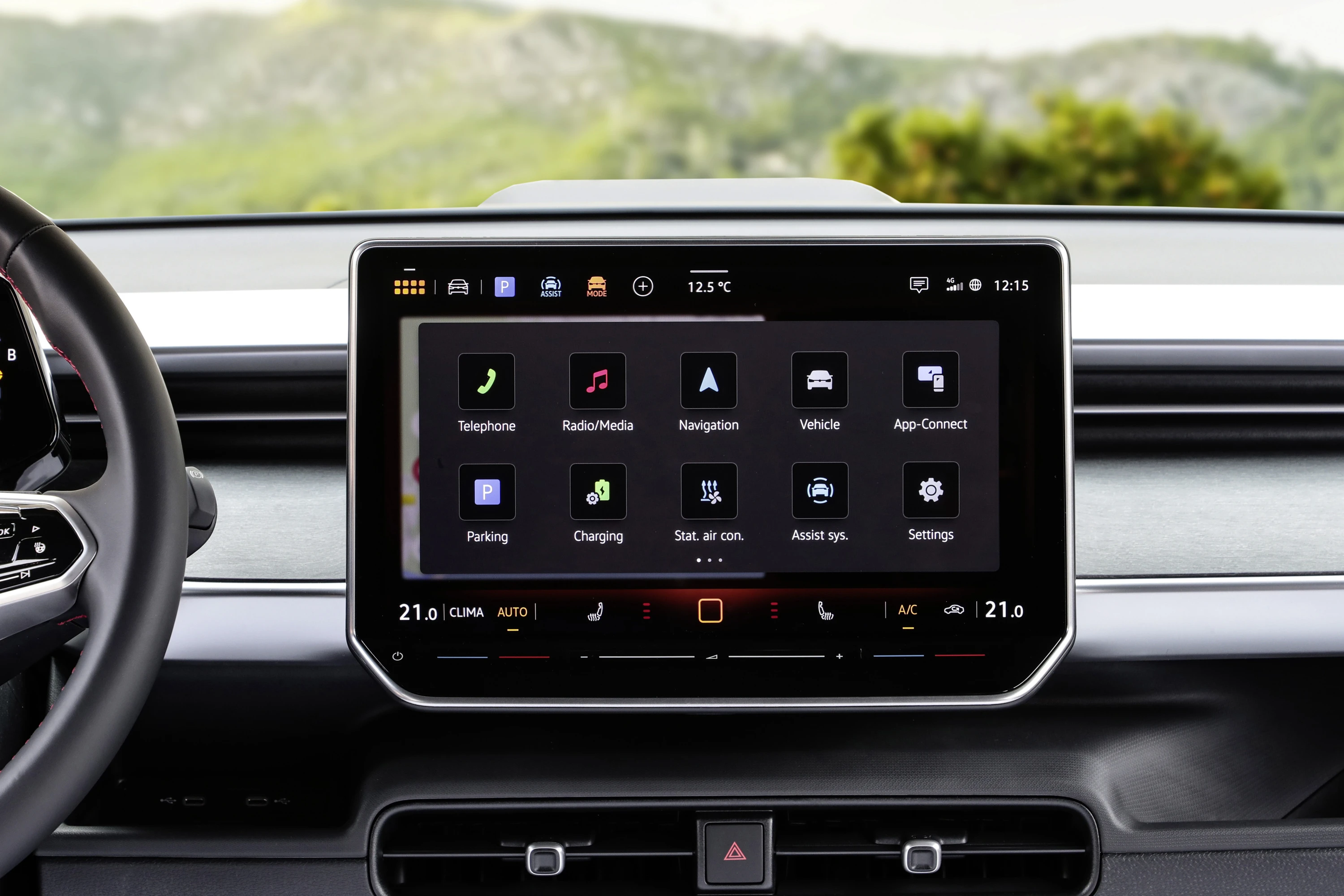 Volkswagen ID. Buzz GTX screens view