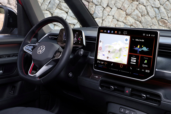 Volkswagen ID. Buzz GTX LWB screens view