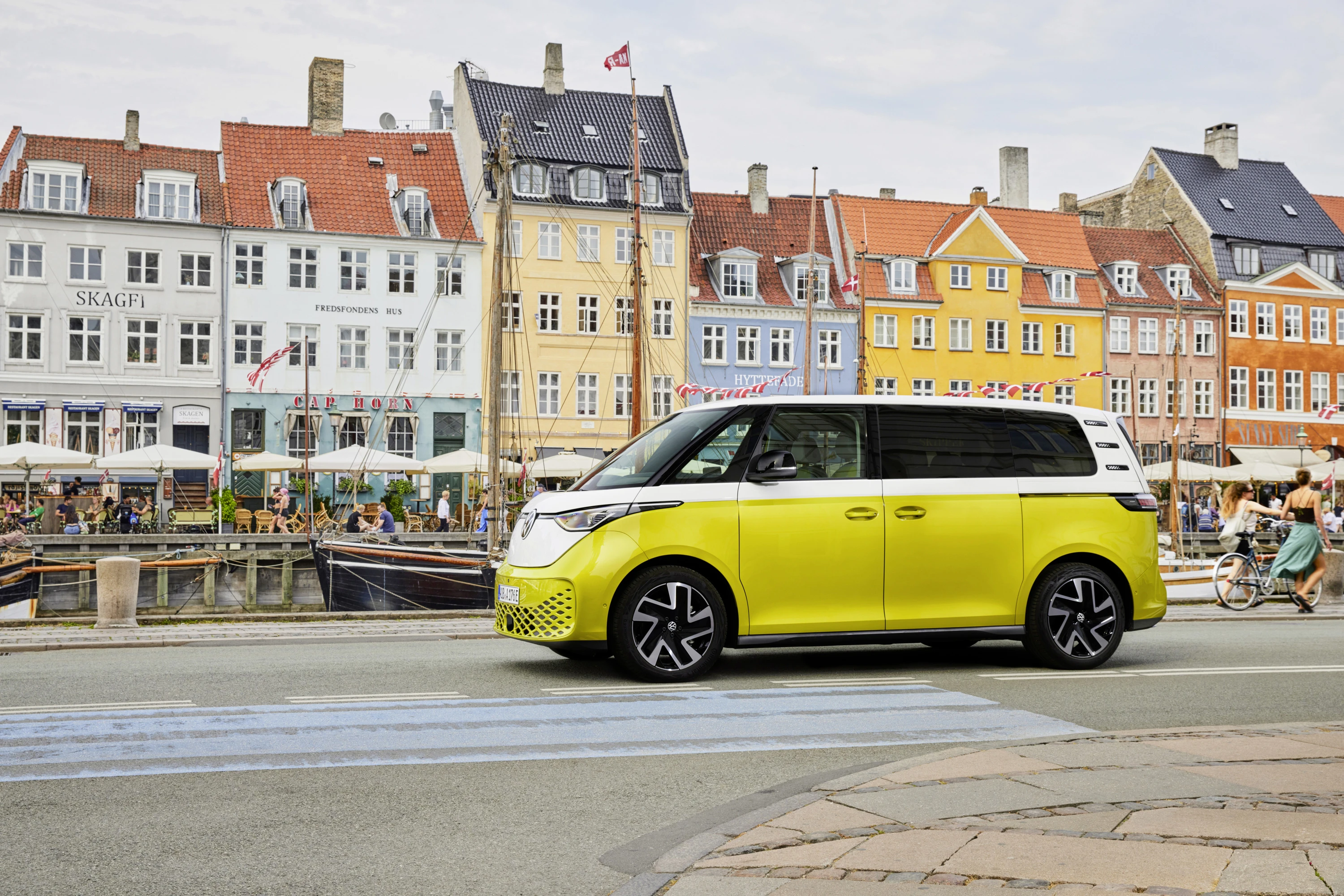 Volkswagen ID. Buzz NWB Pure 59 kWh exterior view