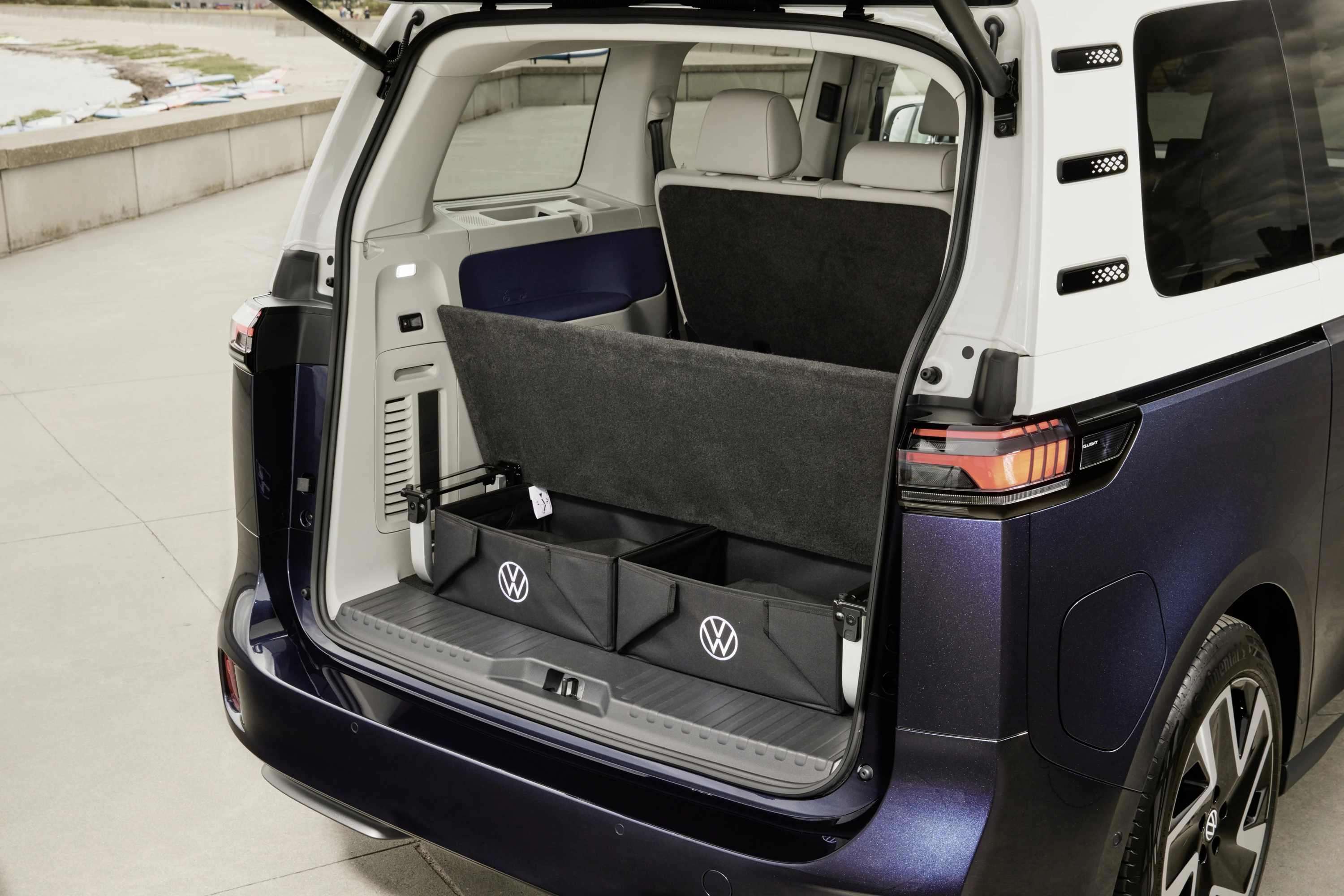 Volkswagen ID. Buzz NWB Pure 59 kWh trunk view