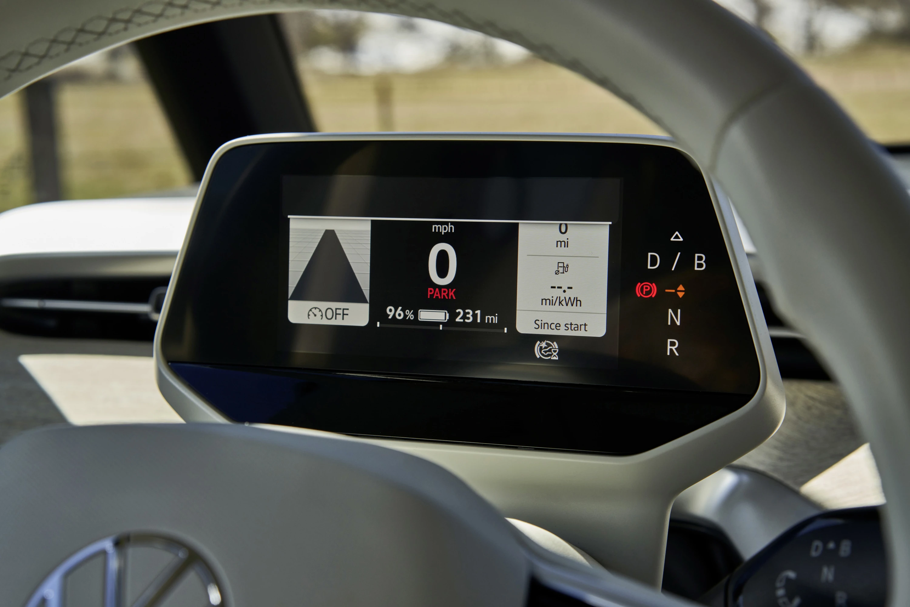 Volkswagen ID. Buzz NWB Pure 59 kWh screens view