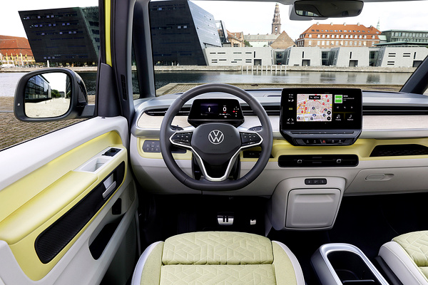 Volkswagen ID. Buzz Pro screens view