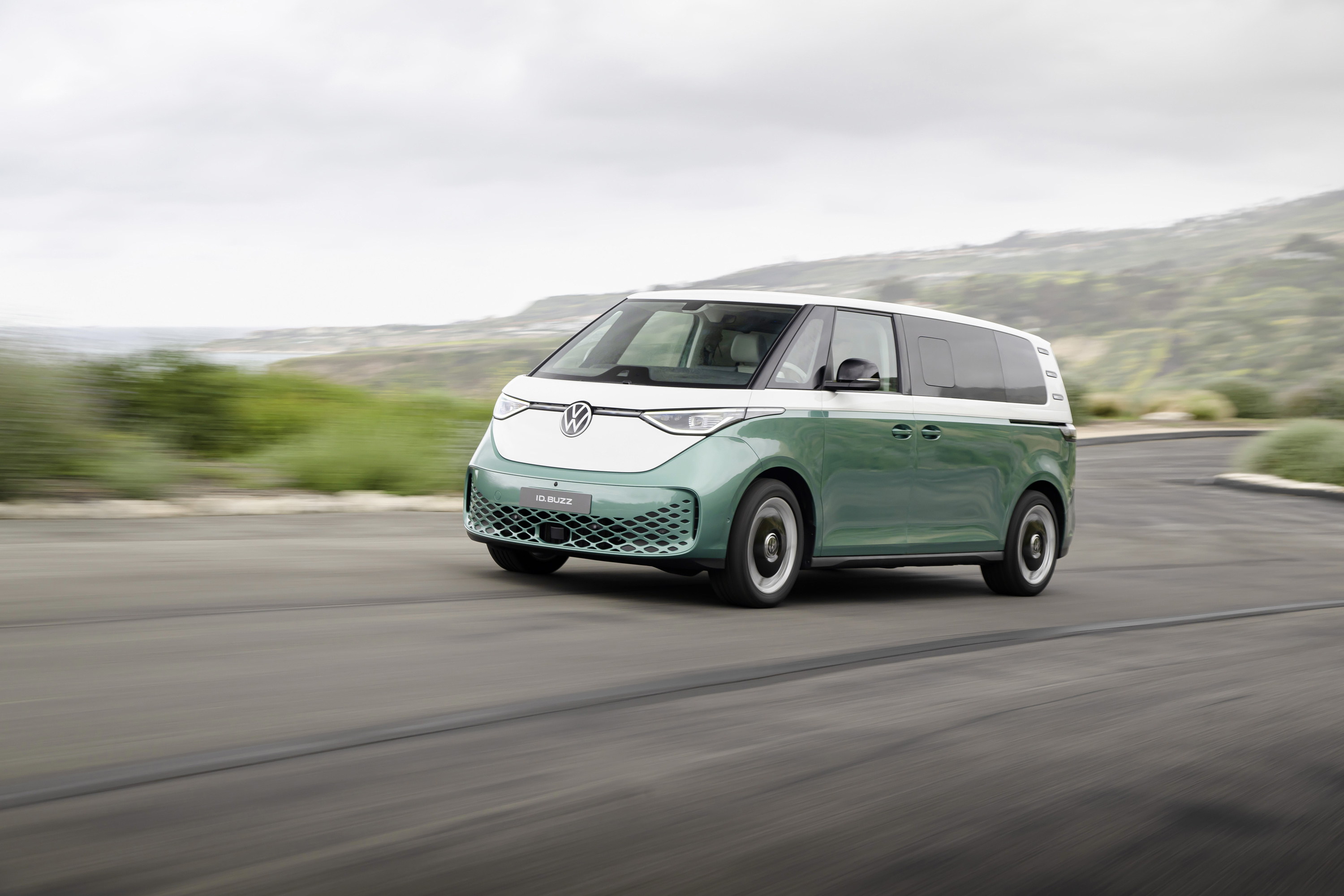Volkswagen ID. Buzz Pro LWB electric vehicle exterior