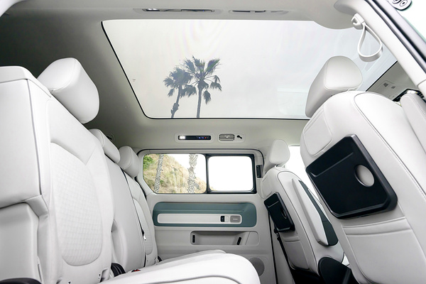 Volkswagen ID. Buzz Pro LWB secondrowseats view