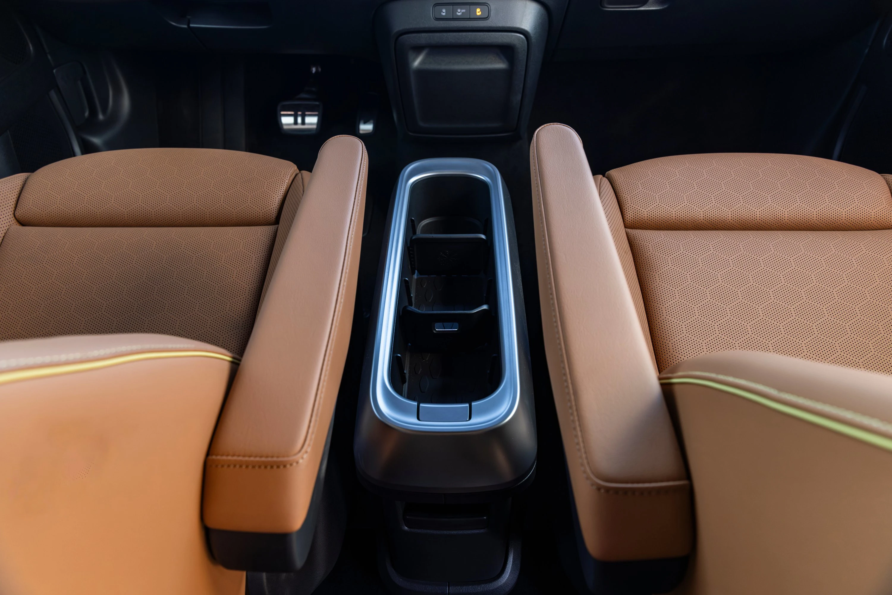Volkswagen ID. Buzz Pro S 4MOTION LWB storage view