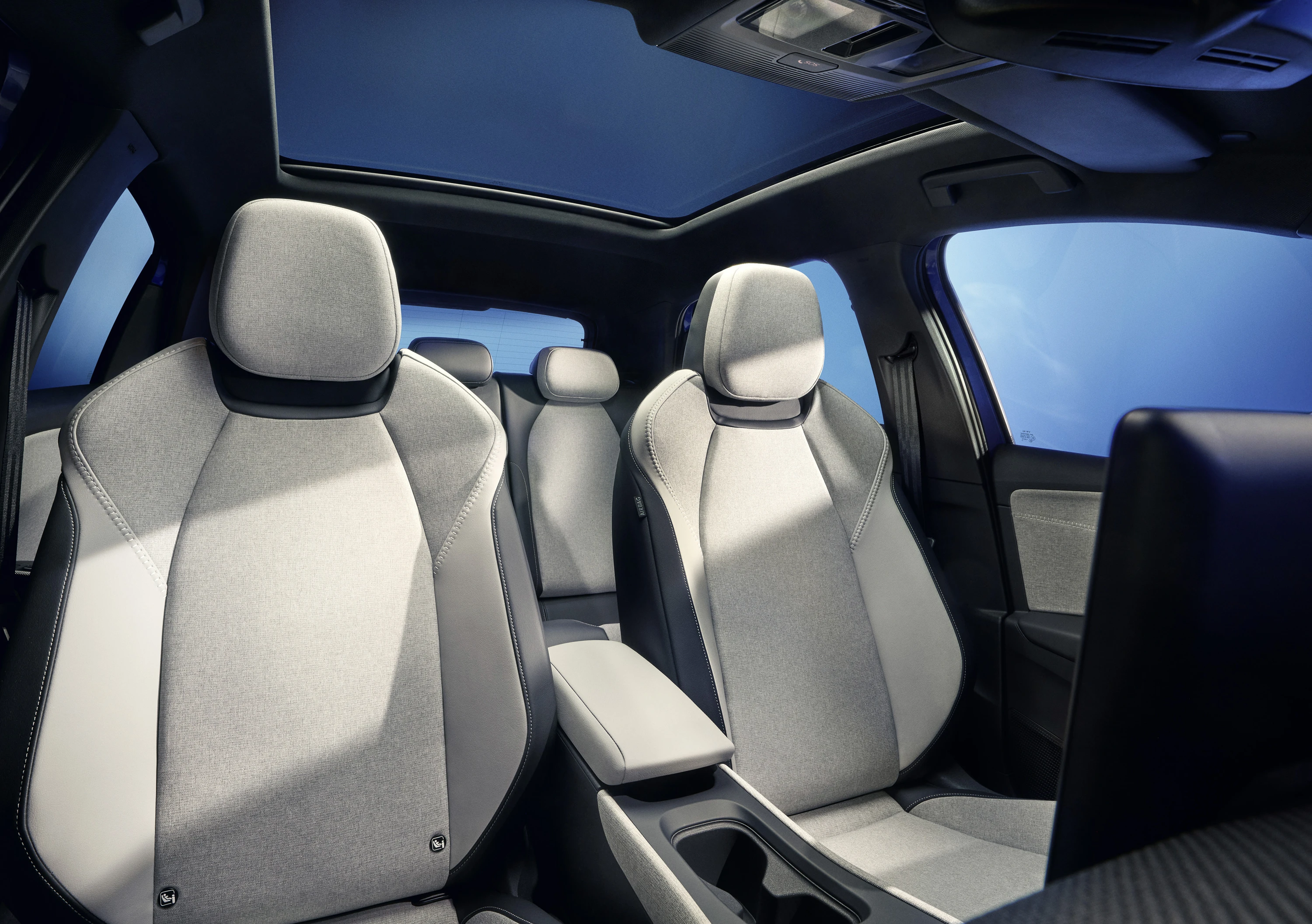 Volkswagen ID. Polo 85 kW frontseats view