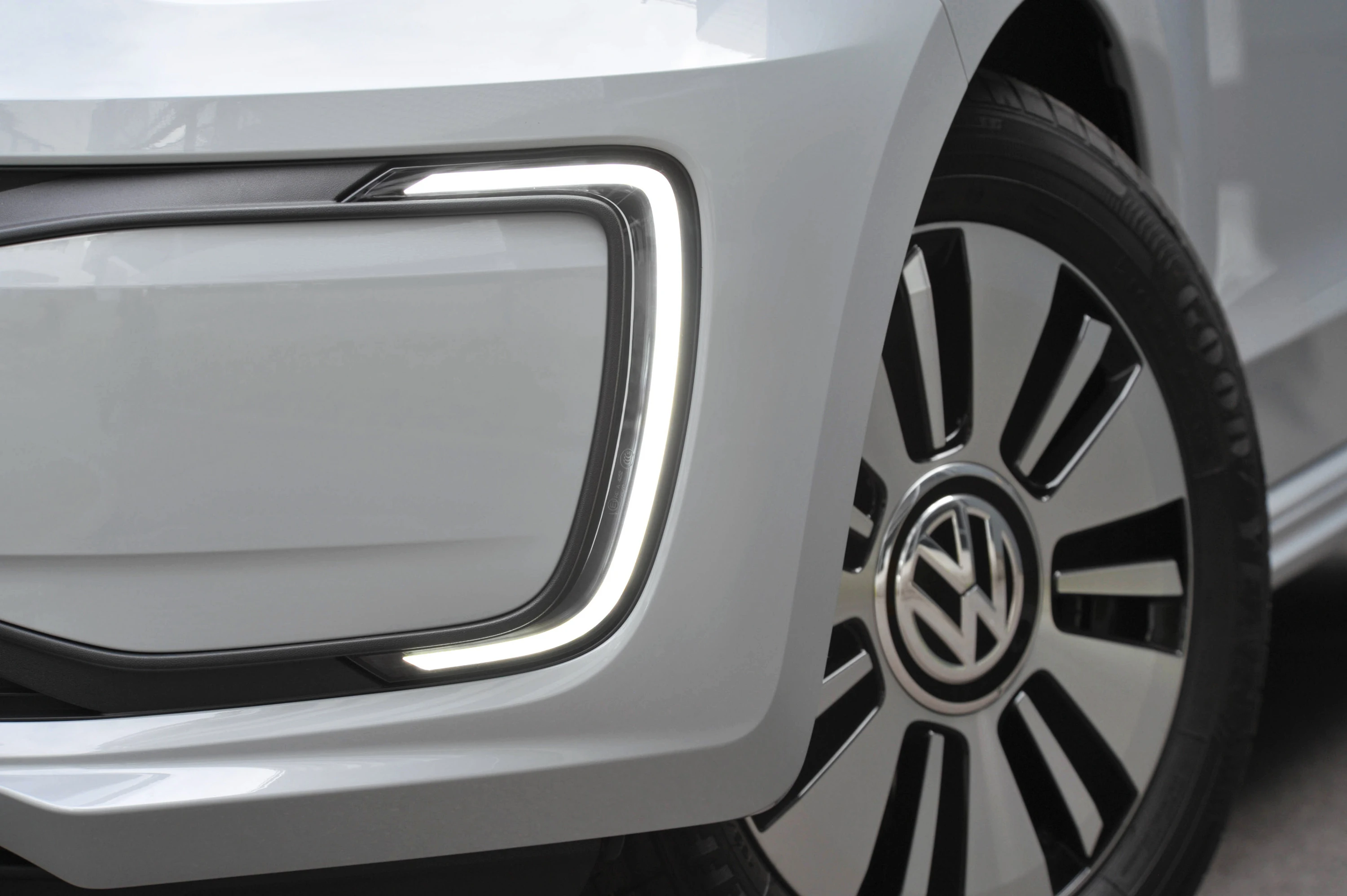Volkswagen e-up! 18.7 kWh details view