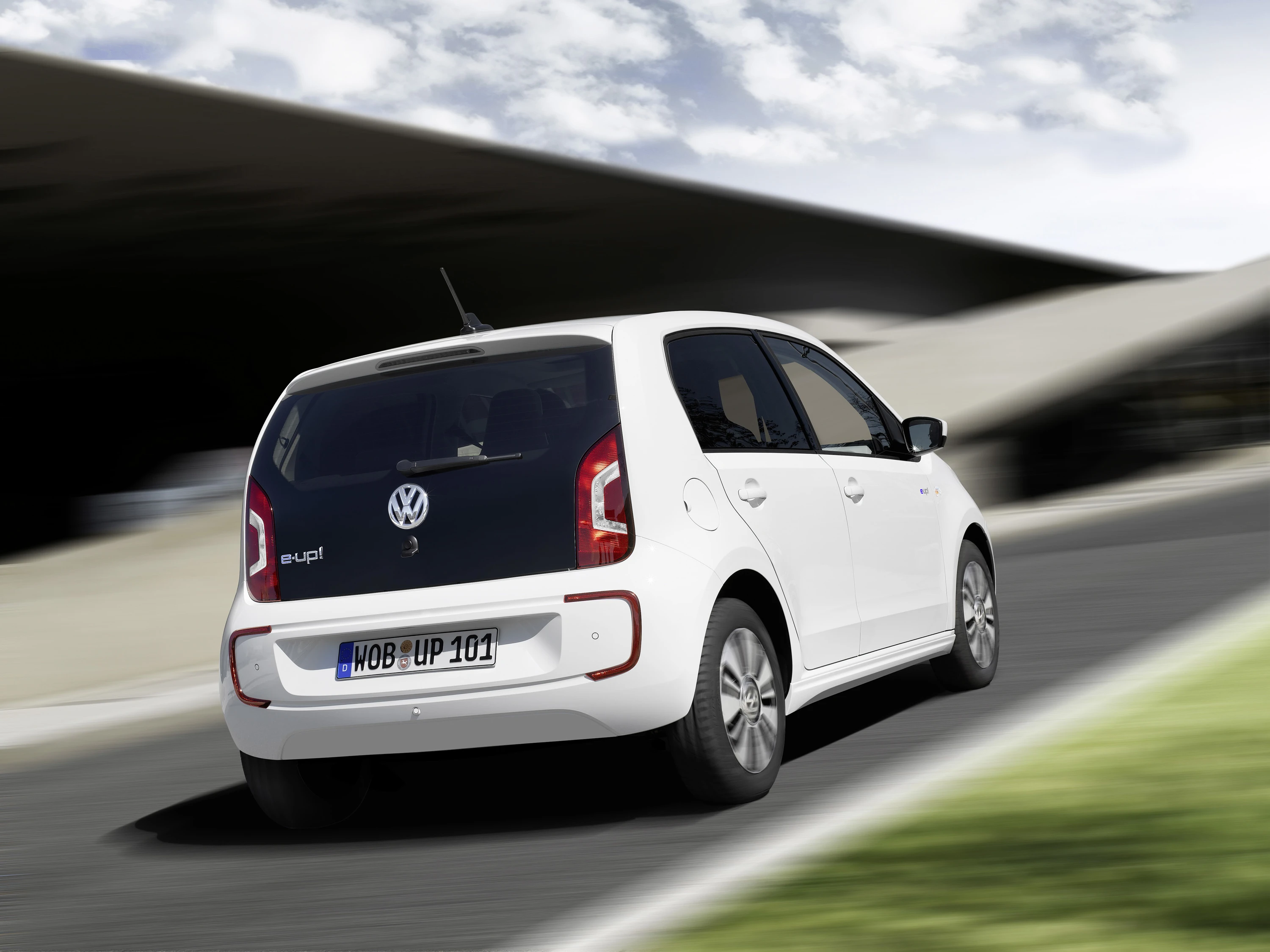 Volkswagen e-up! 18.7 kWh exterior view