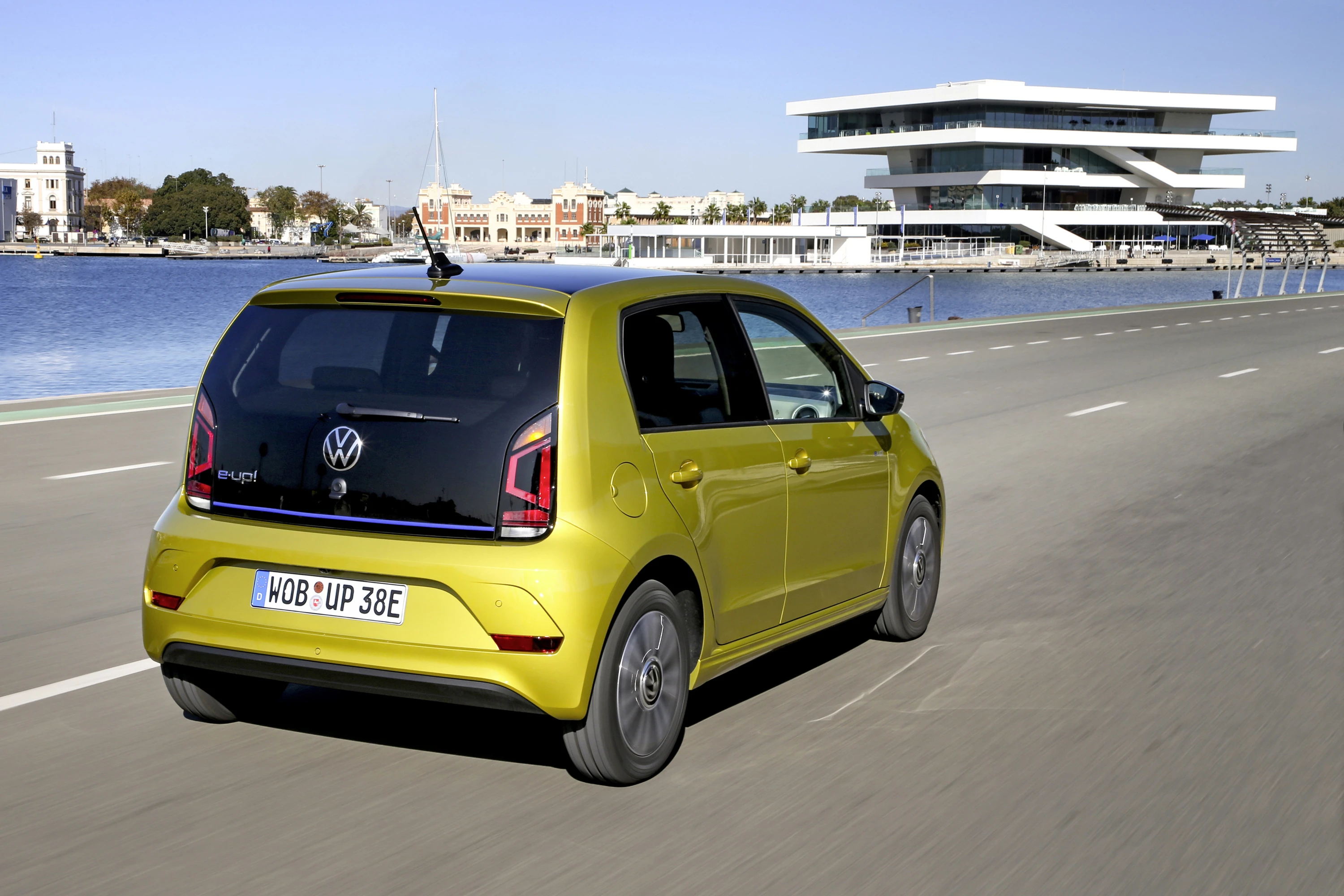 Volkswagen e-up! 32.3 kWh exterior view