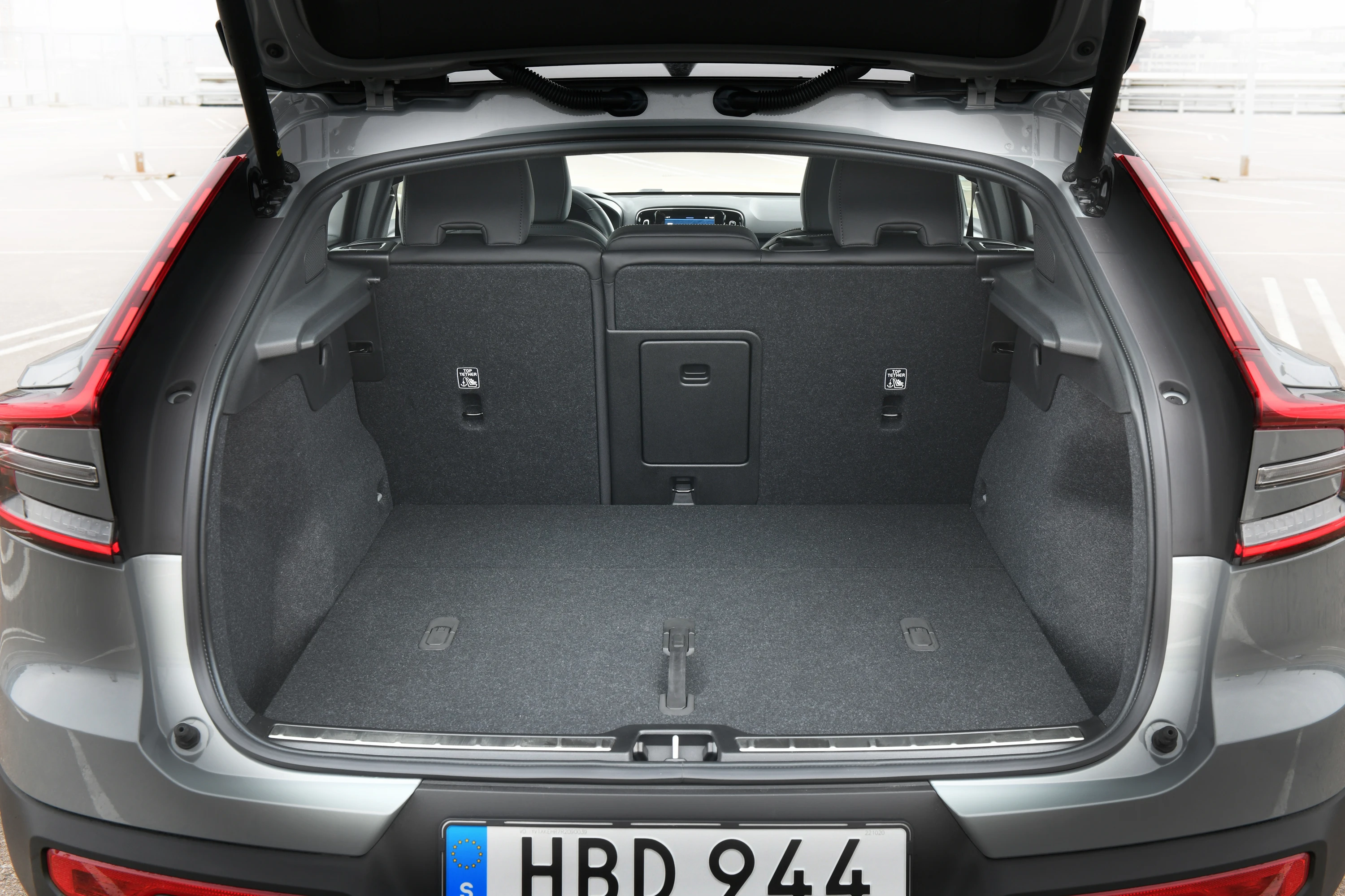 Volvo C40 Recharge Single Motor ER trunk view