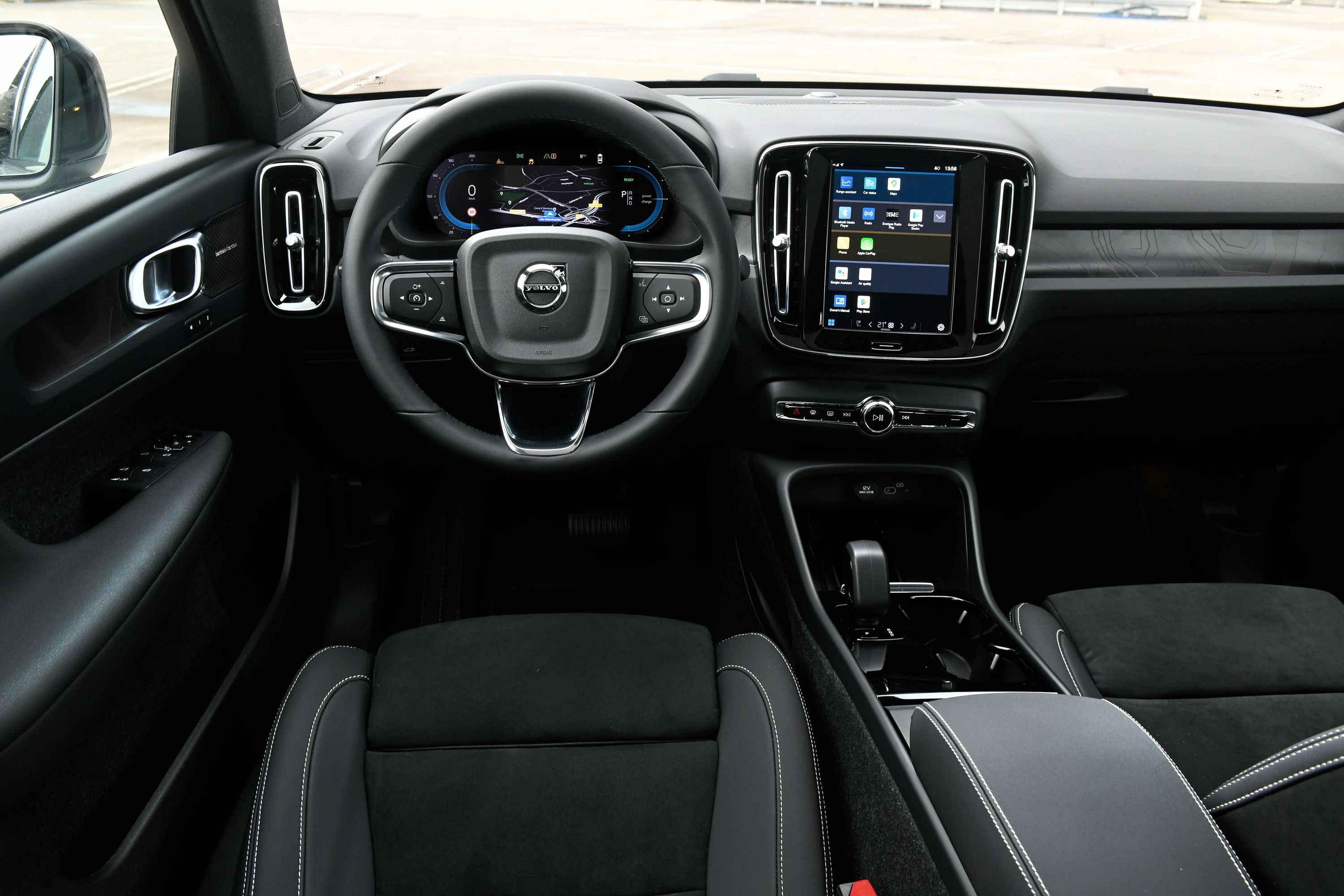 Volvo C40 Recharge Single Motor ER interior view