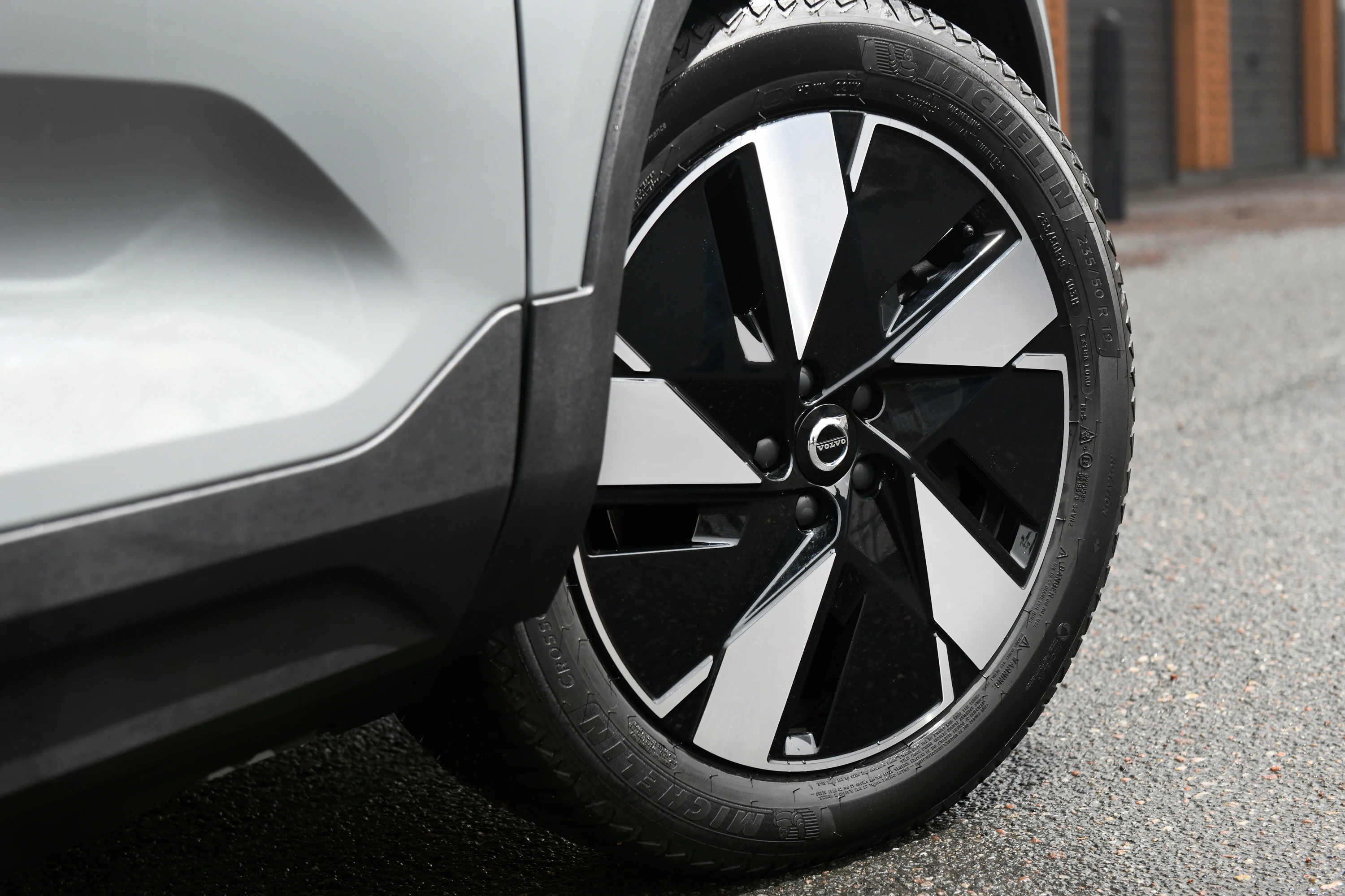 Volvo C40 Recharge Single Motor ER wheels view