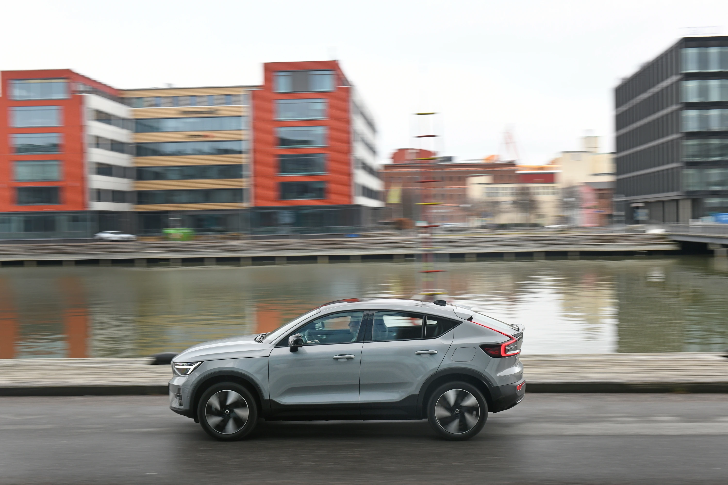 Volvo C40 Recharge Twin Motor exterior view