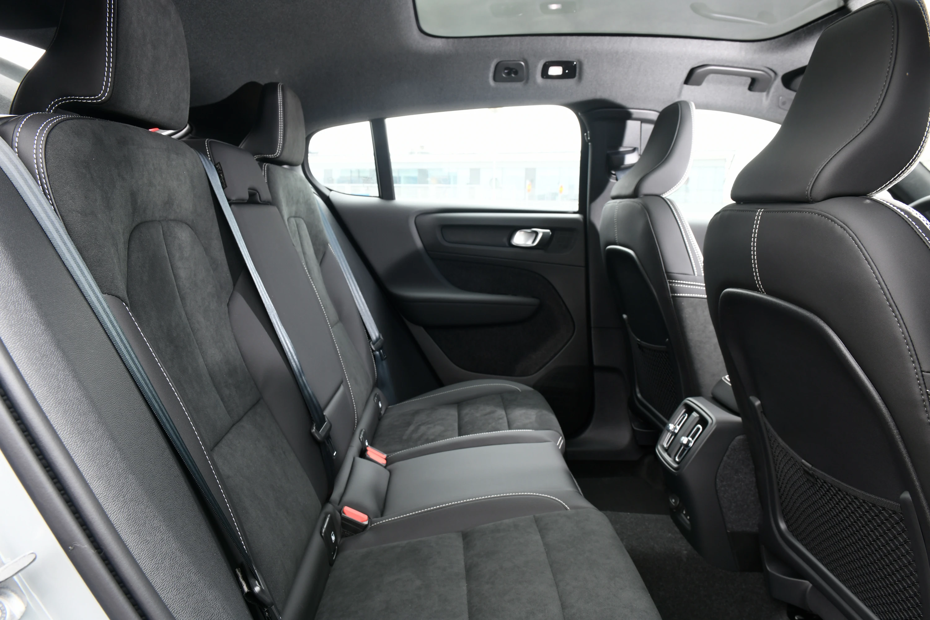 Volvo C40 Recharge Twin Motor secondrowseats view
