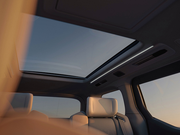 Volvo EM90 glassroof view