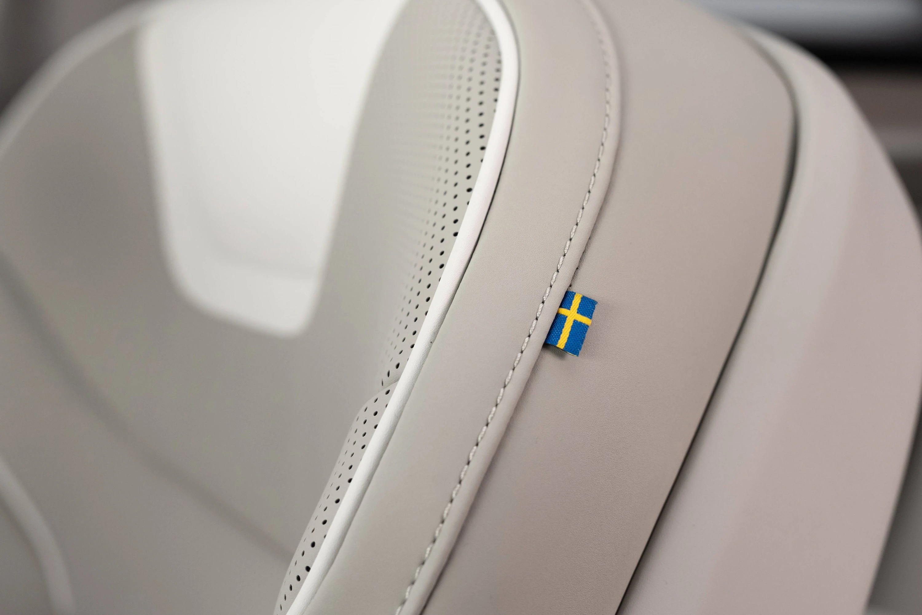 Volvo ES90 Single Motor Extended Range details view