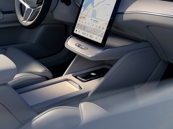 Volvo ES90 Twin Motor Performance details view