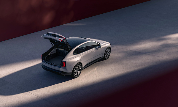 Volvo ES90 Twin Motor Performance trunk view