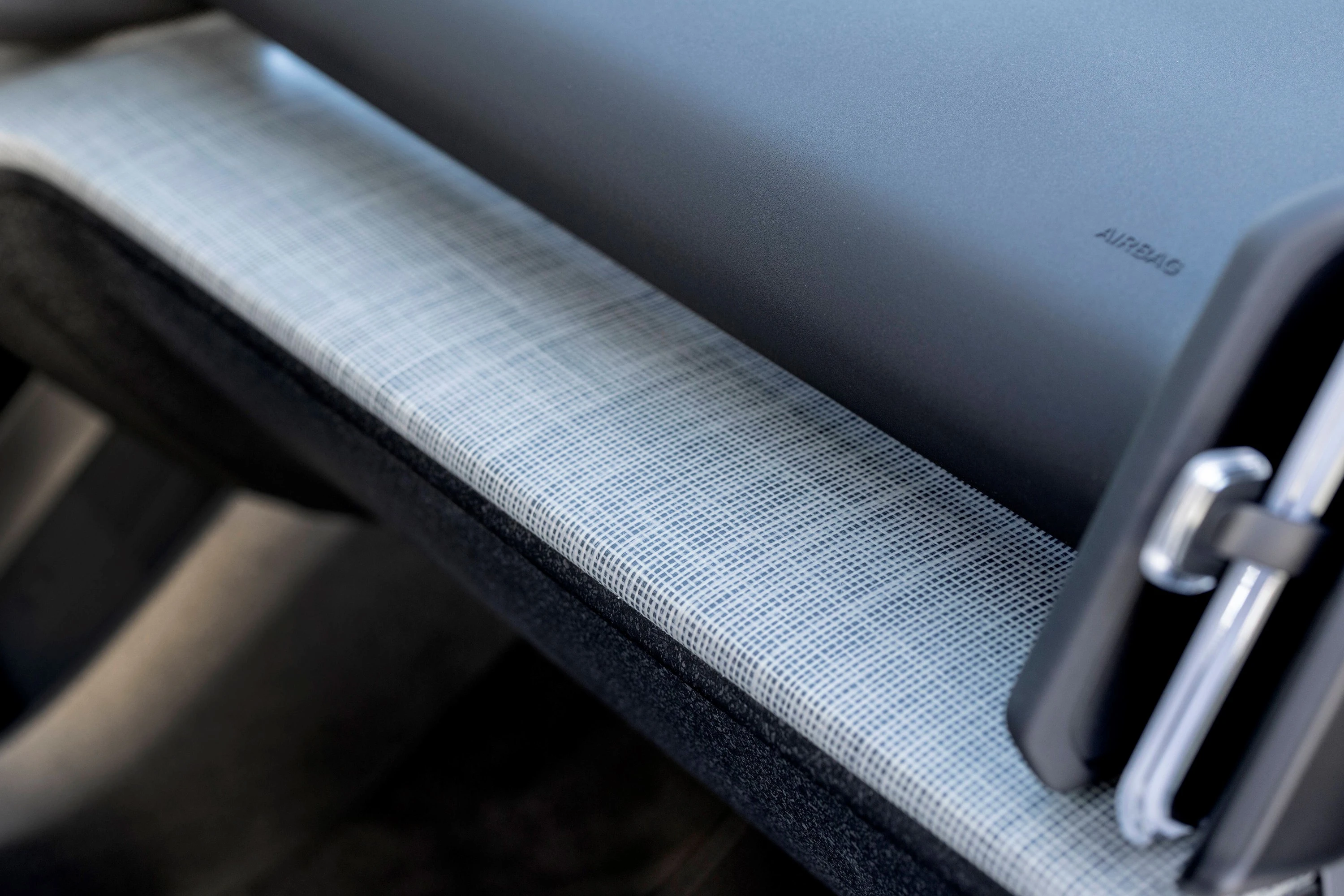 Volvo EX30 Cross Country details view