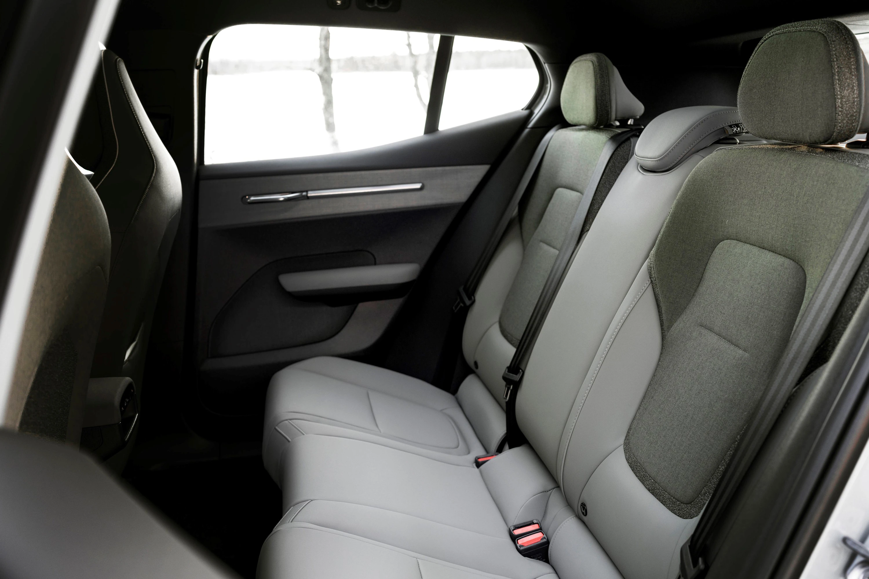 Volvo EX30 Cross Country secondrowseats view