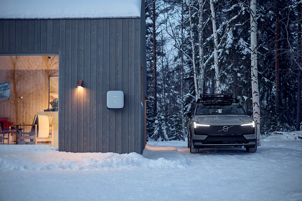 Volvo EX30 Cross Country headlights view