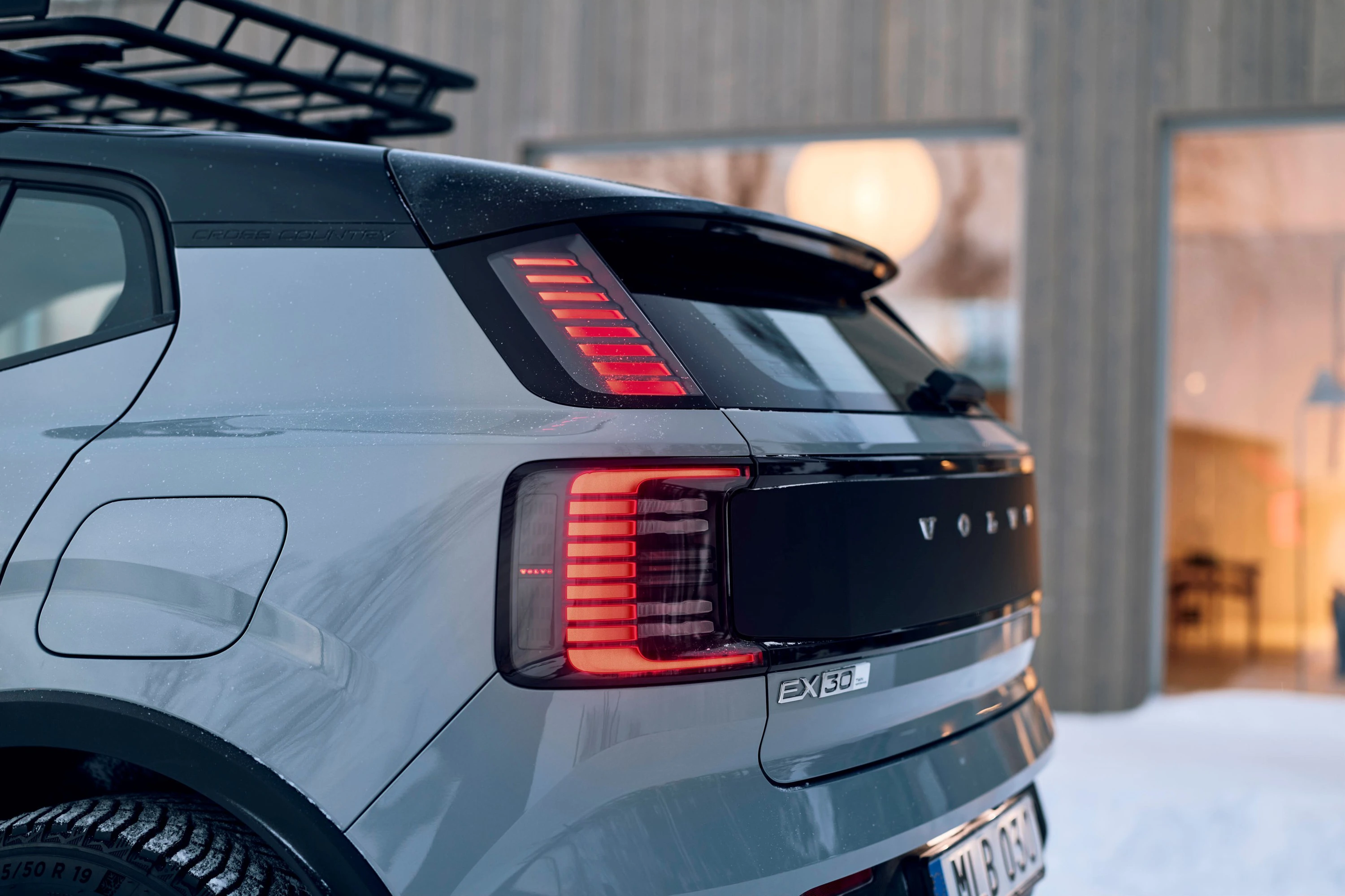 Volvo EX30 Cross Country P5 Long Range taillights view