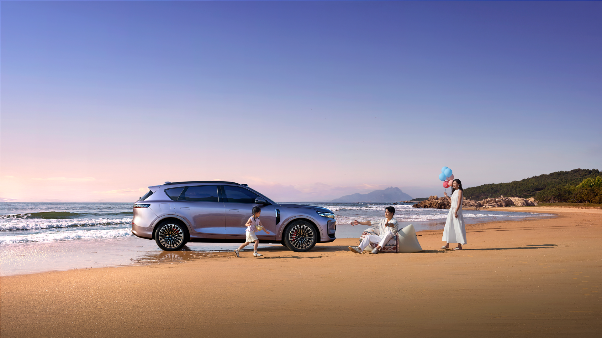 VOYAH Taishan X8 98 kWh exterior view