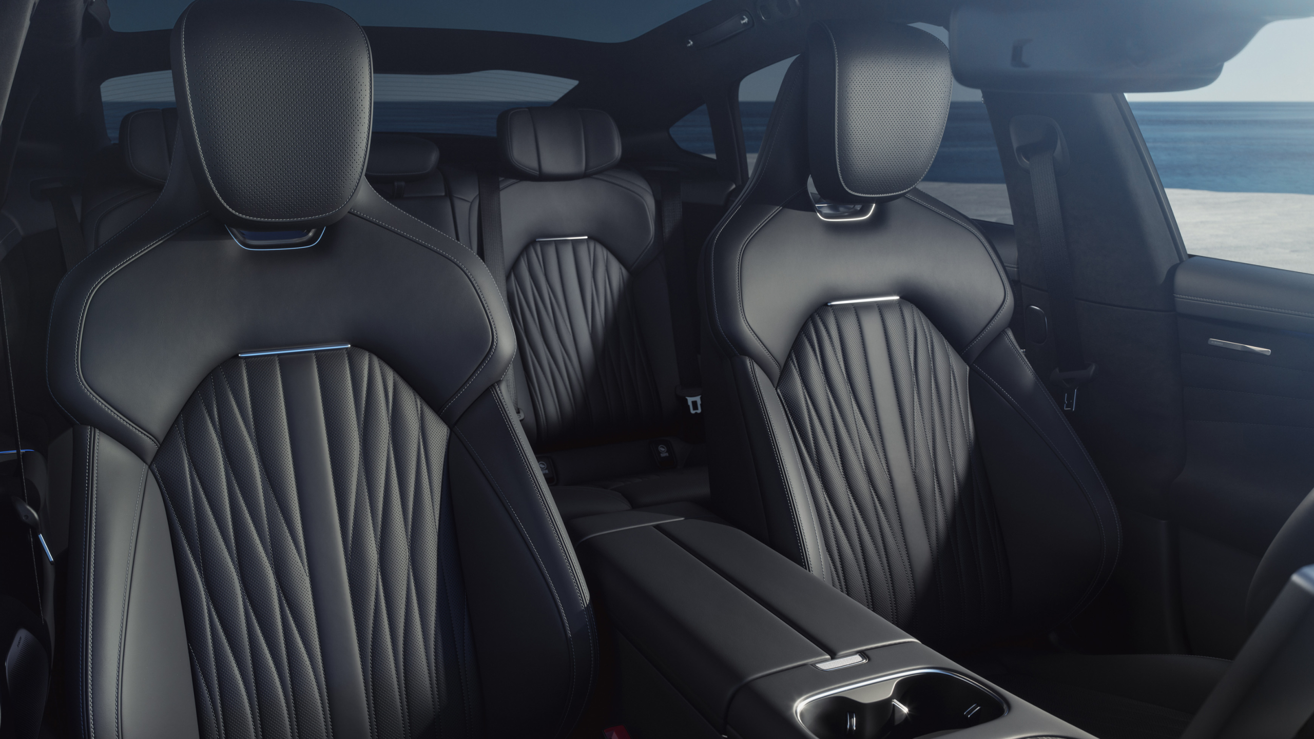Xiaomi SU7 Pro frontseats view