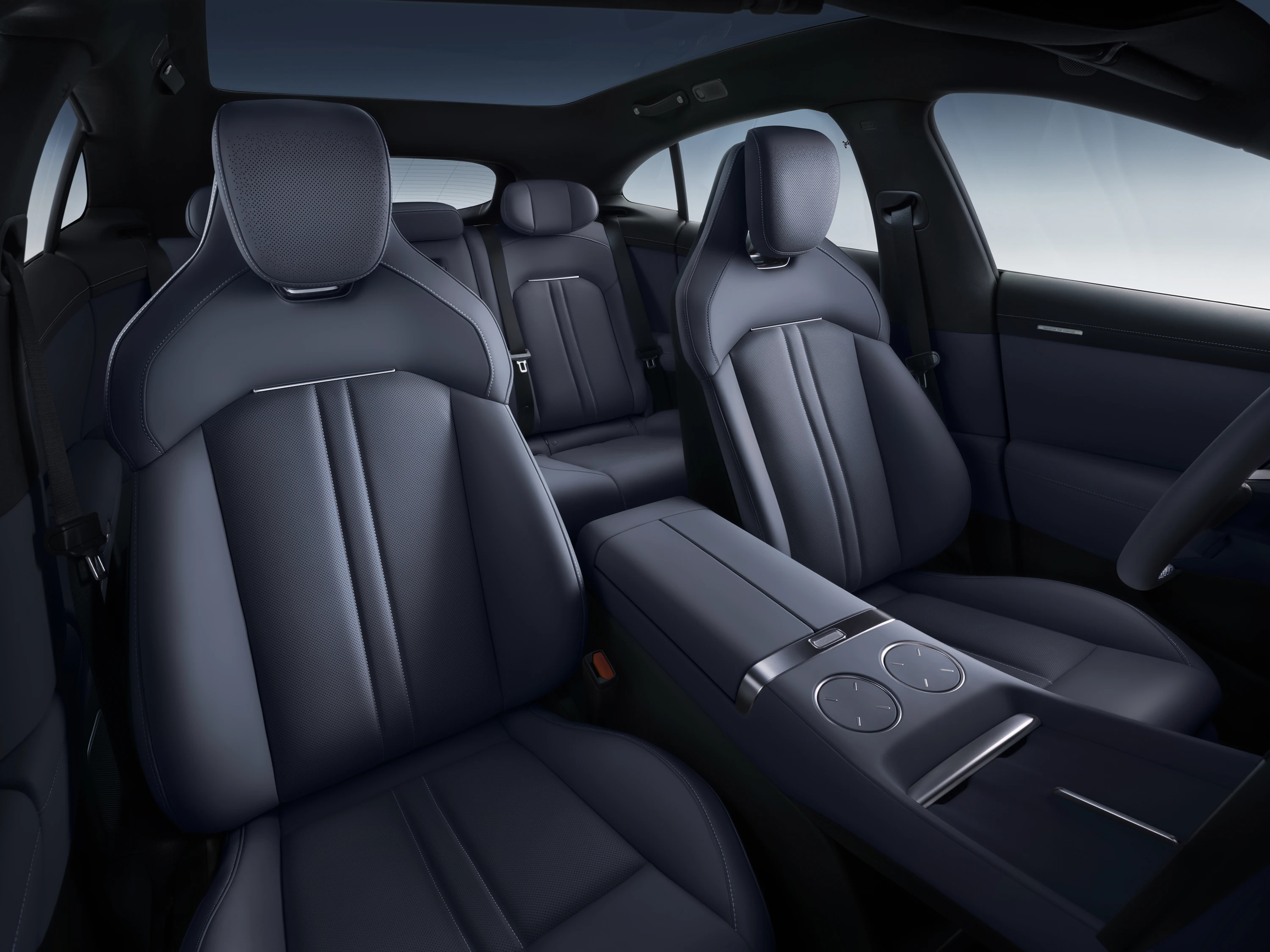 Xiaomi YU7 Pro frontseats view