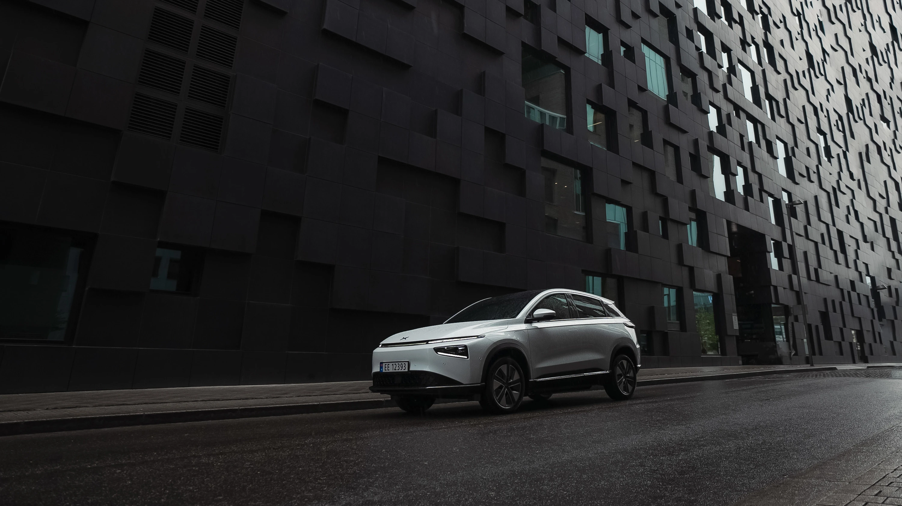 XPENG G3i exterior view