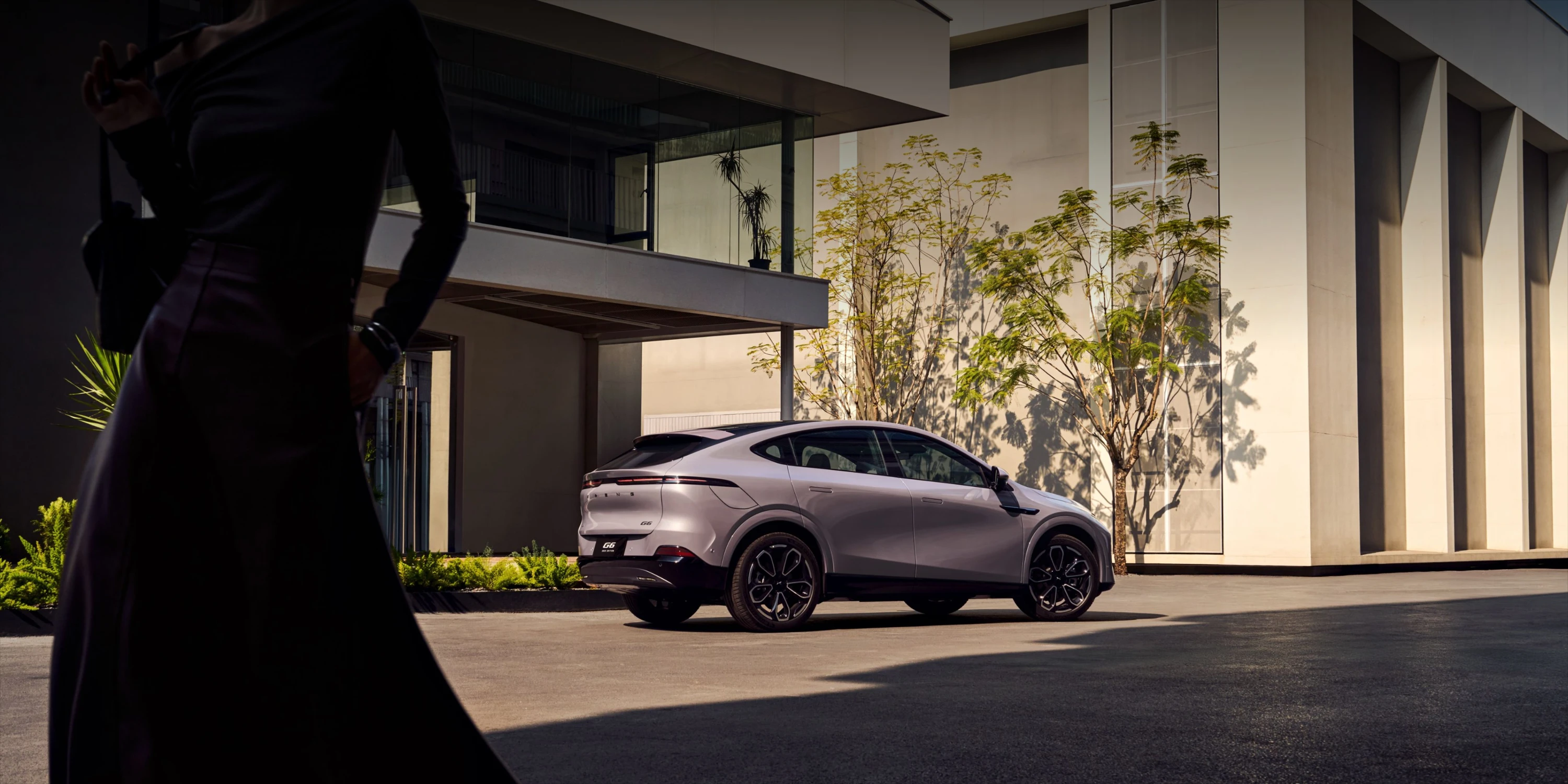 XPENG G6 AWD Performance exterior view
