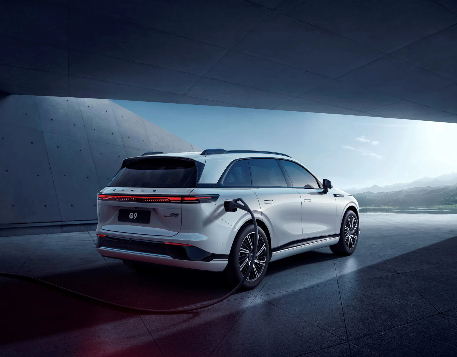 XPENG G9 AWD Performance (GEN1) charging view