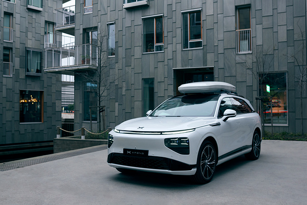 XPENG G9 RWD Long Range exterior view