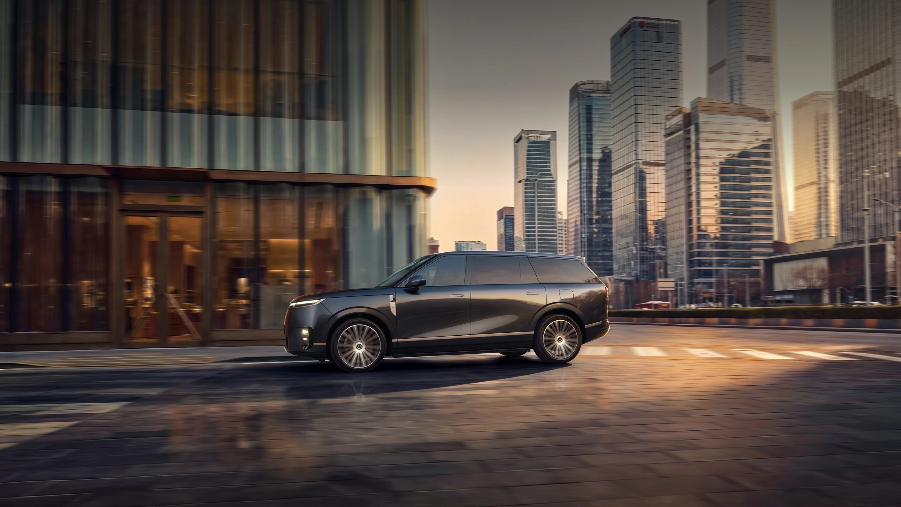 XPENG GX 110 kWh AWD exterior view