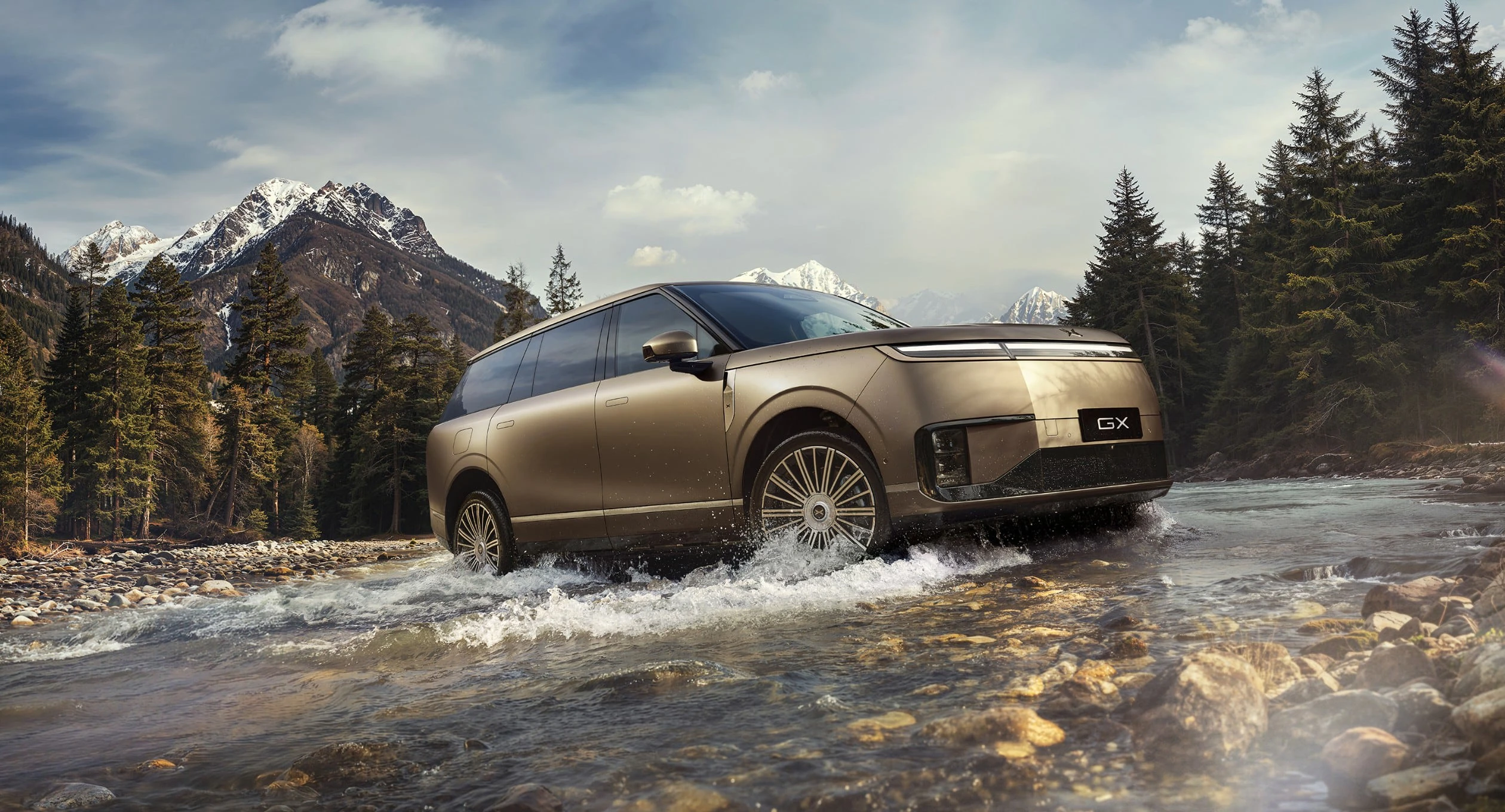 XPENG GX 110 kWh AWD exterior view