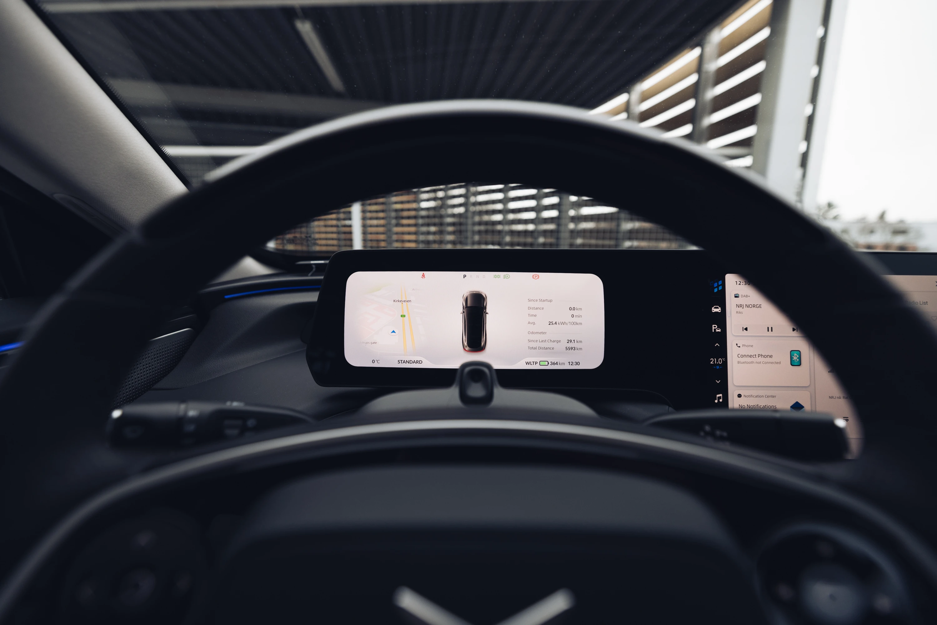 XPENG P7 AWD Performance screens view