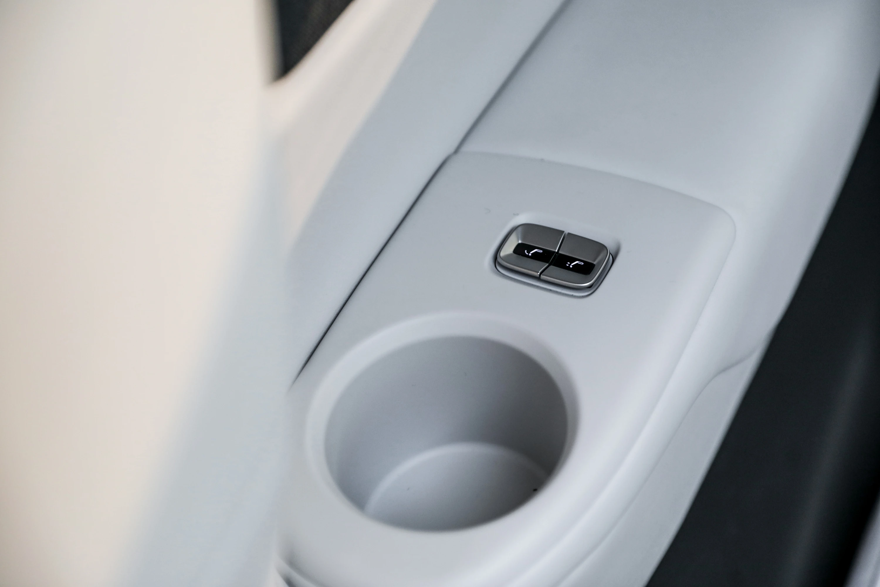 XPENG X9 AWD Performance interiordetails view