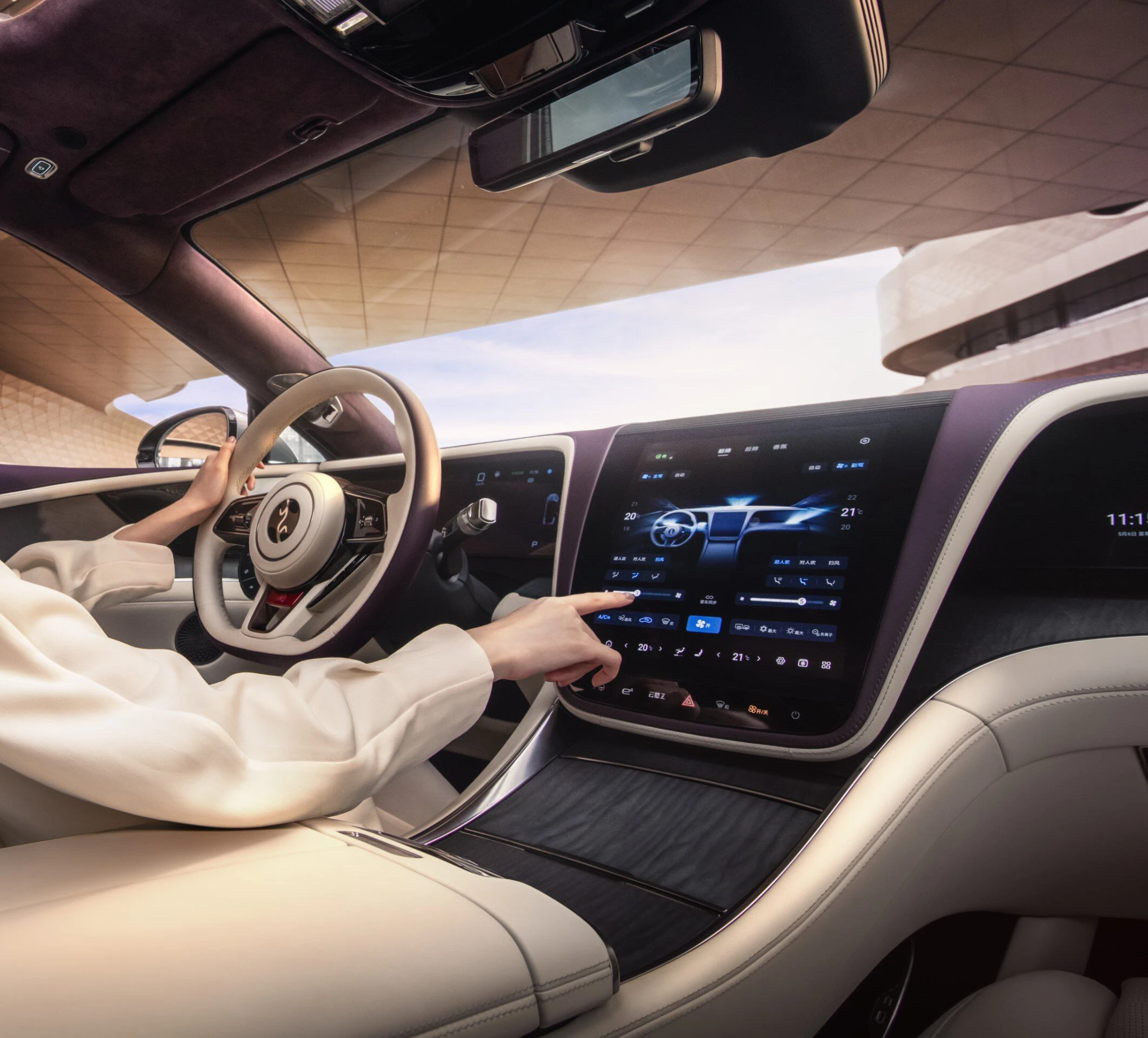 YangWang U7 EV 5-seat Luxury screens view