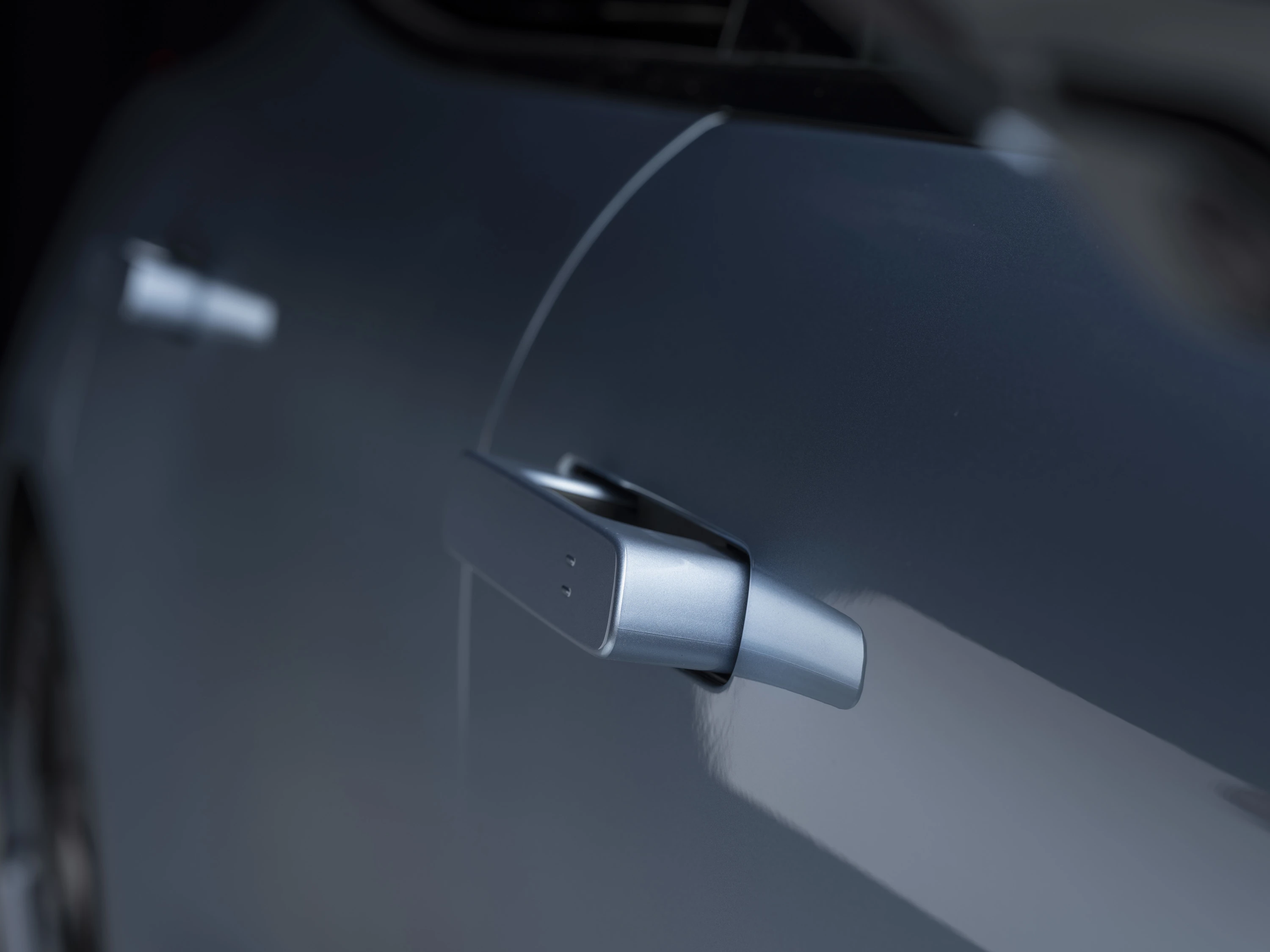 Zeekr 001 Long Range RWD doorhandles view