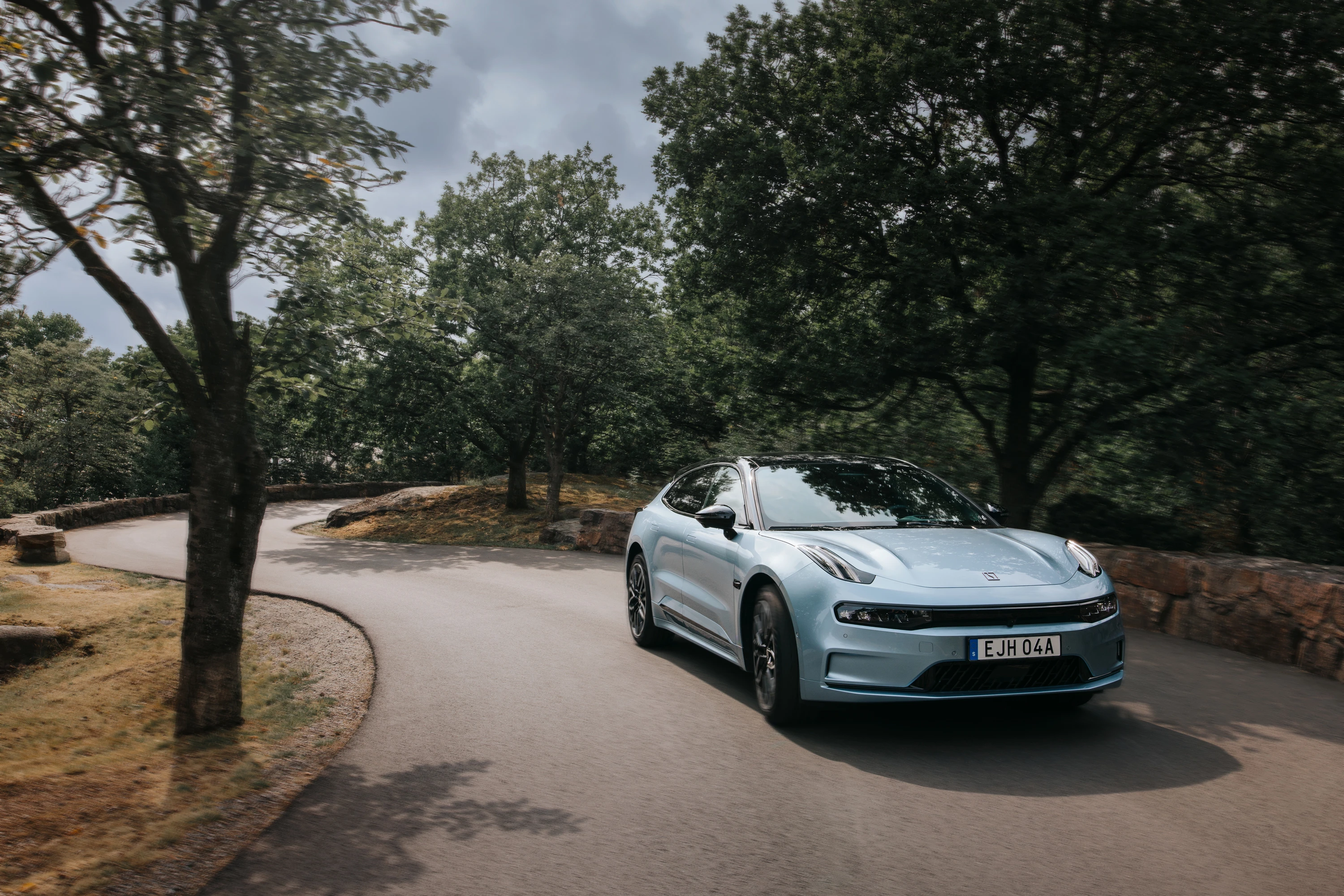 Zeekr 001 Long Range RWD electric vehicle variant