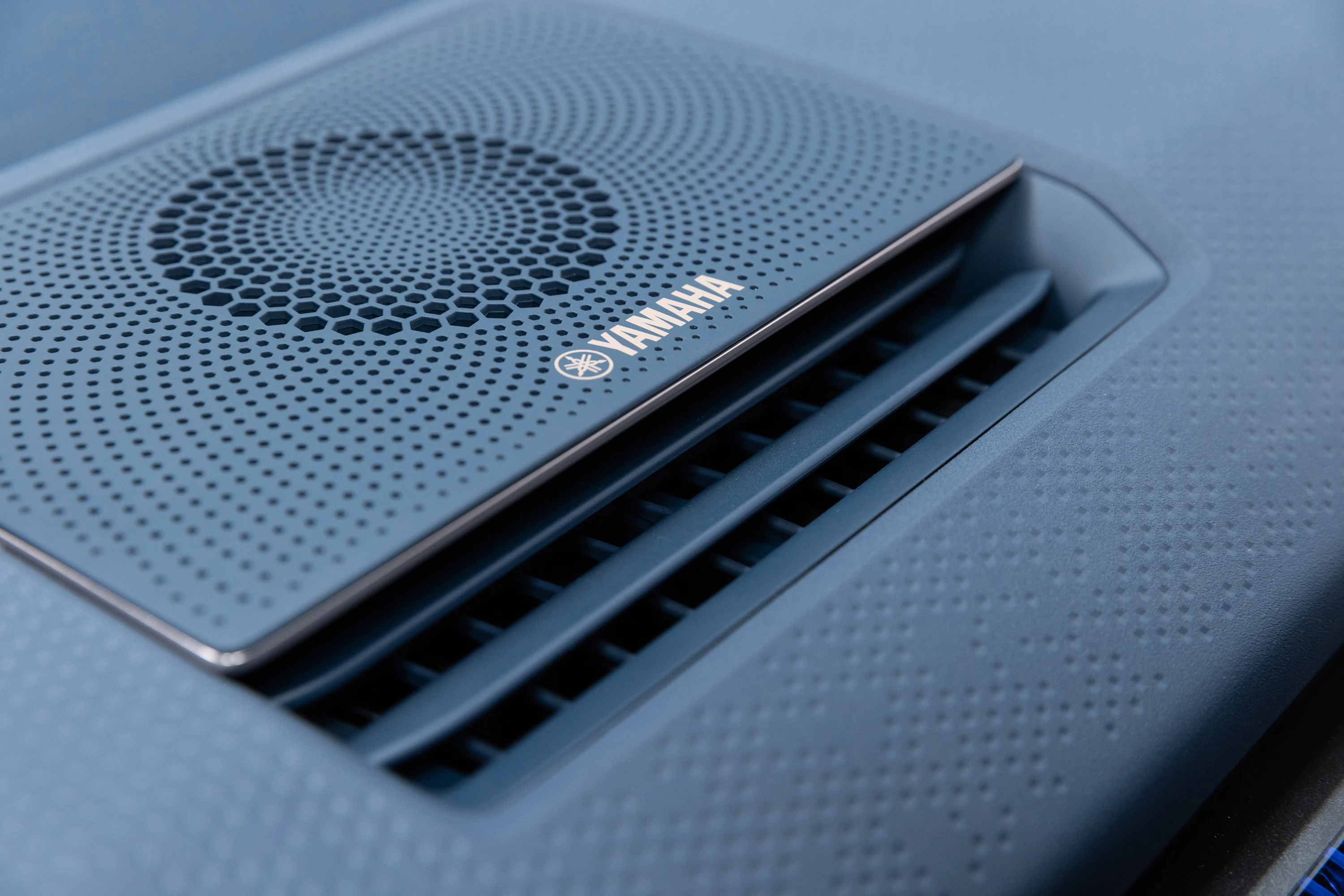 Zeekr 001 Performance AWD soundsystem view