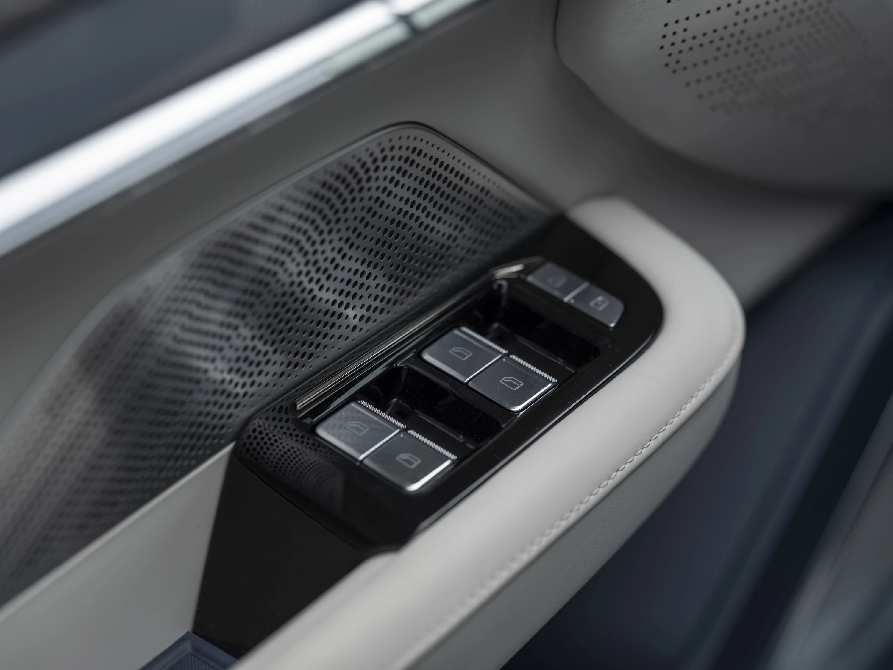Zeekr 001 Performance AWD interior view