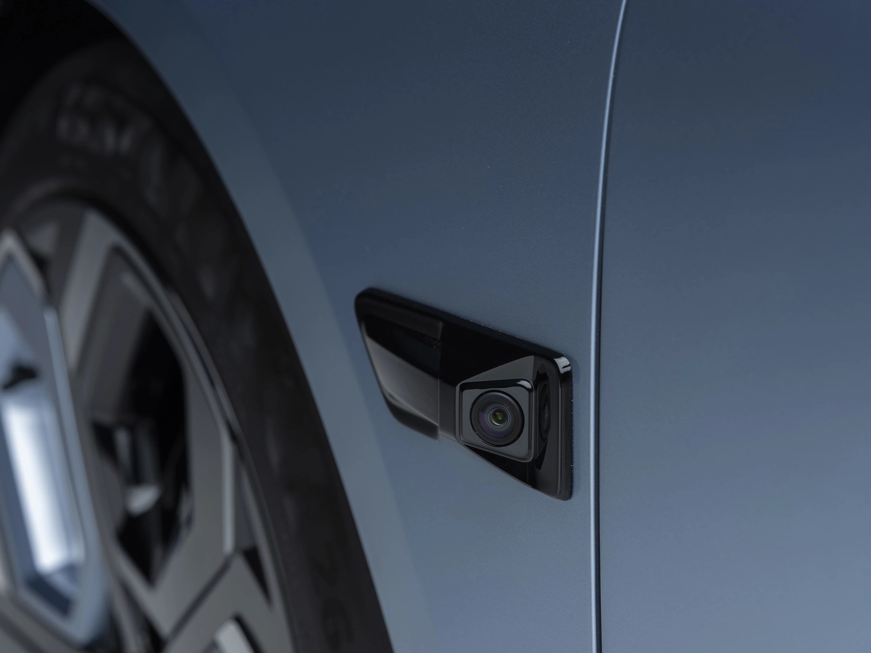 Zeekr 001 Performance AWD camera view