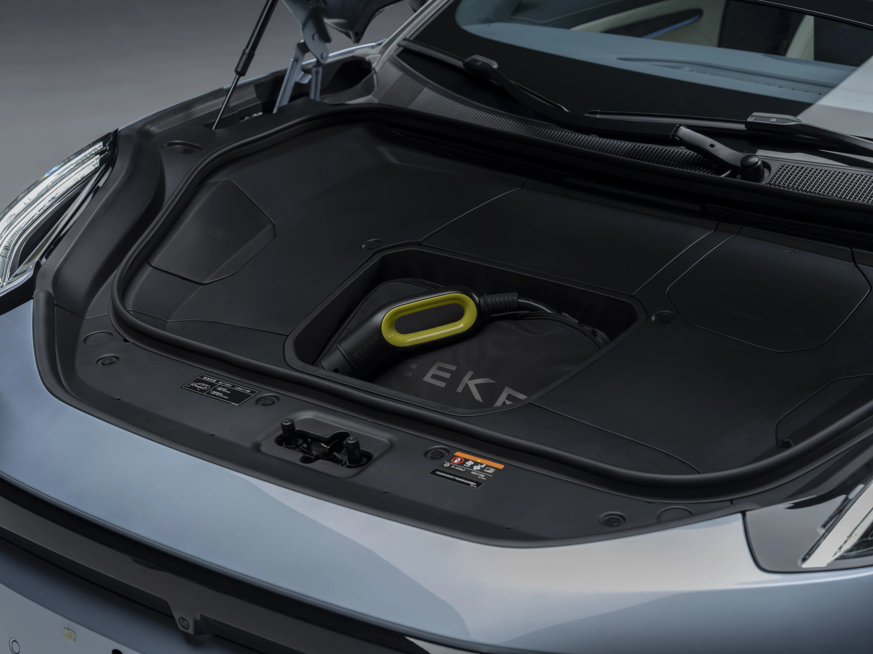 Zeekr 001 Performance AWD frunk view