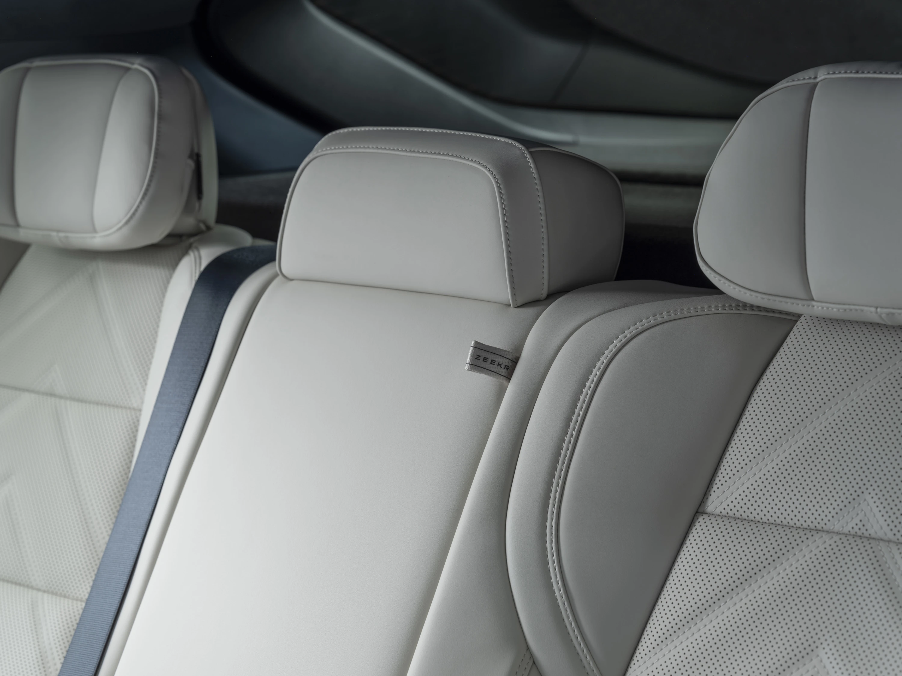 Zeekr 001 Performance AWD interior view