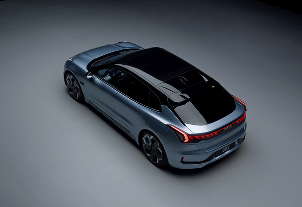 Zeekr 001 Privilege AWD exterior view
