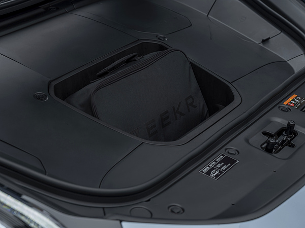 Zeekr 001 Privilege AWD frunk view