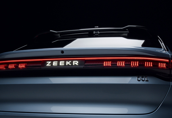 Zeekr 001 Privilege AWD rearlights view