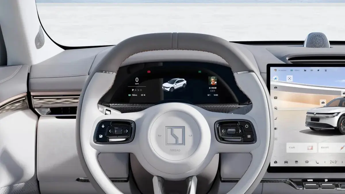 Zeekr 7X Long Range AWD screens view